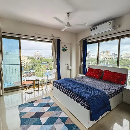 Aura - Entire Studio In Vile Parle
